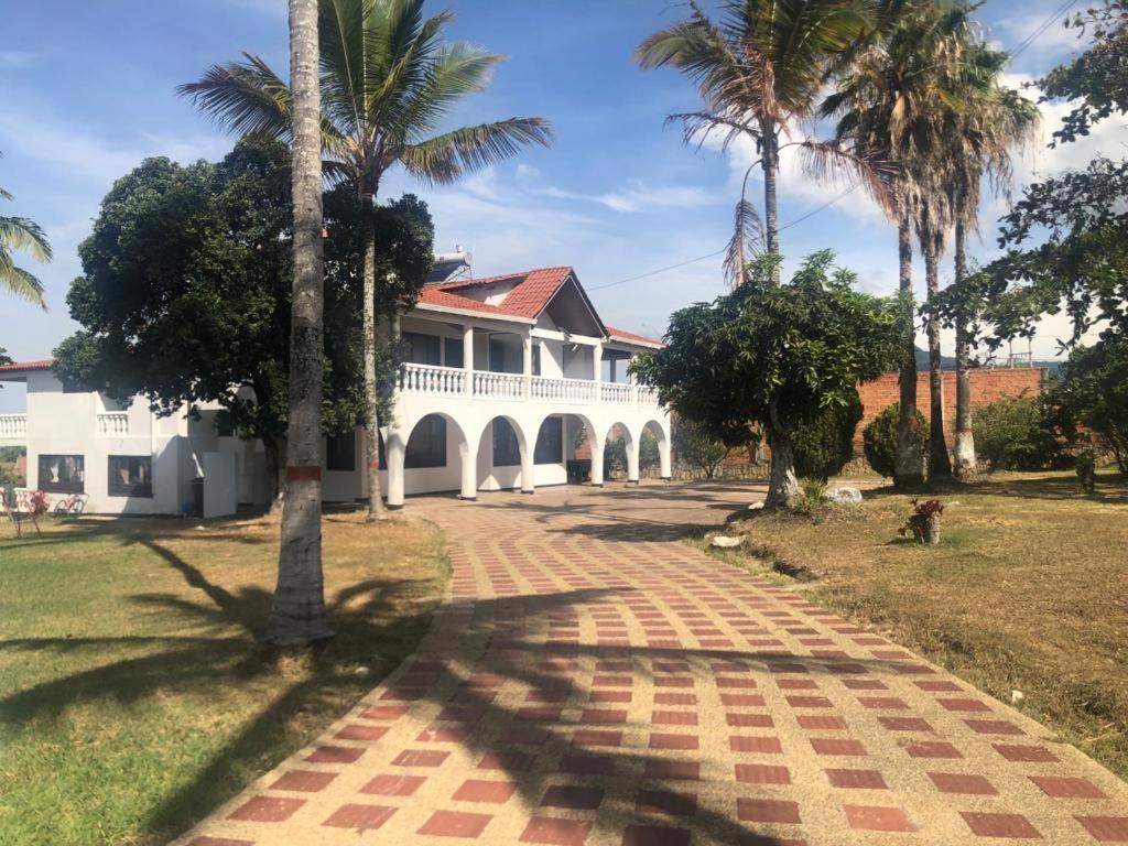 Hotel Villa Noel Chinauta Exterior foto